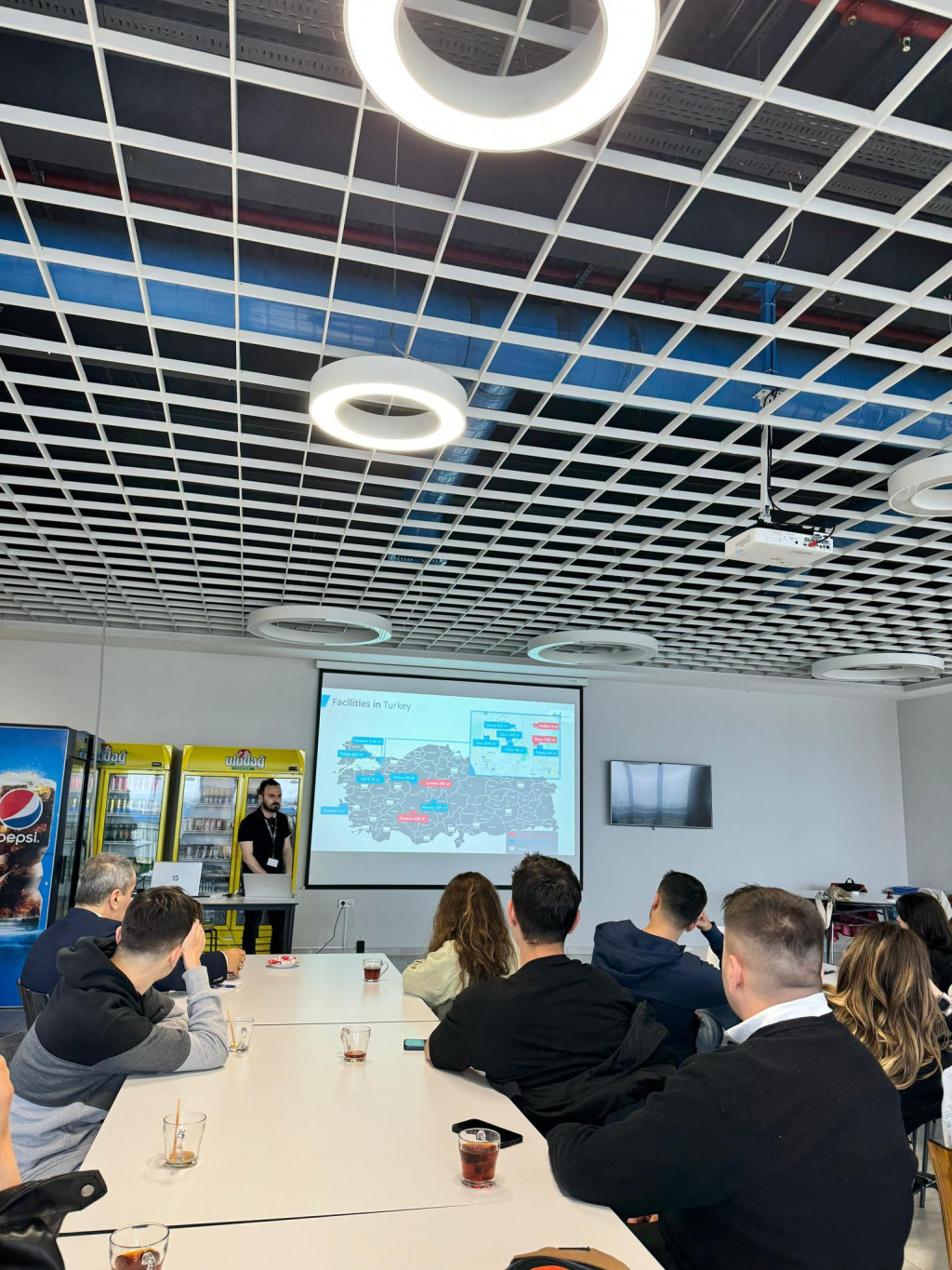 1715243316-WhatsApp Image 2024-05-08 at 09.07.01 _1_.jpg